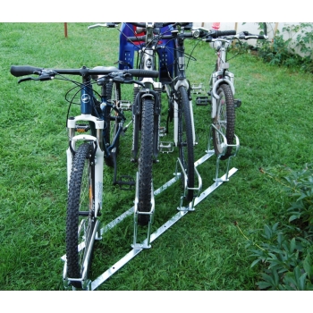 Skręcany stojak rowerowy na 3 rowery